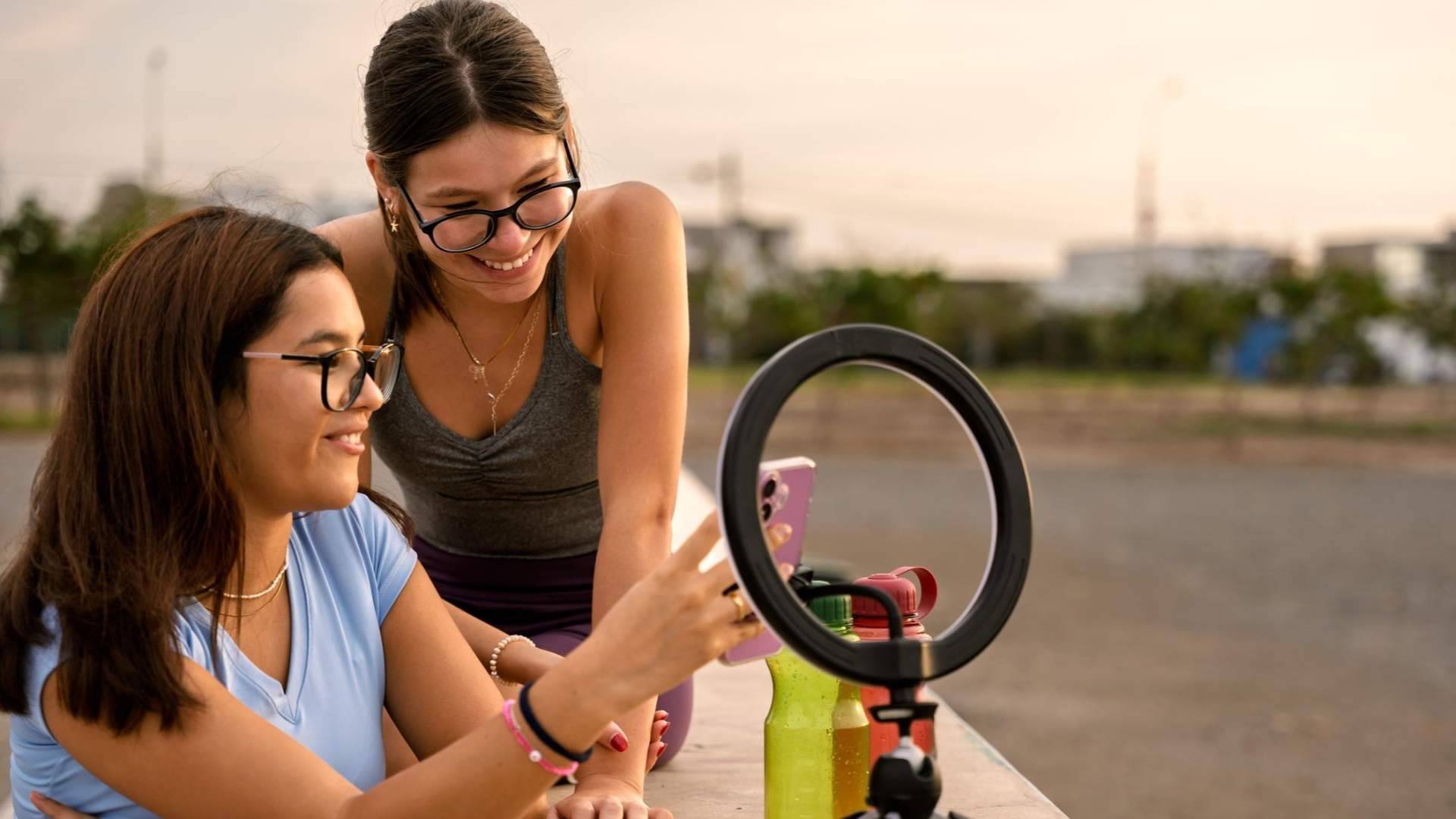 El colegio que están eligiendo futbolistas y creadores digitales