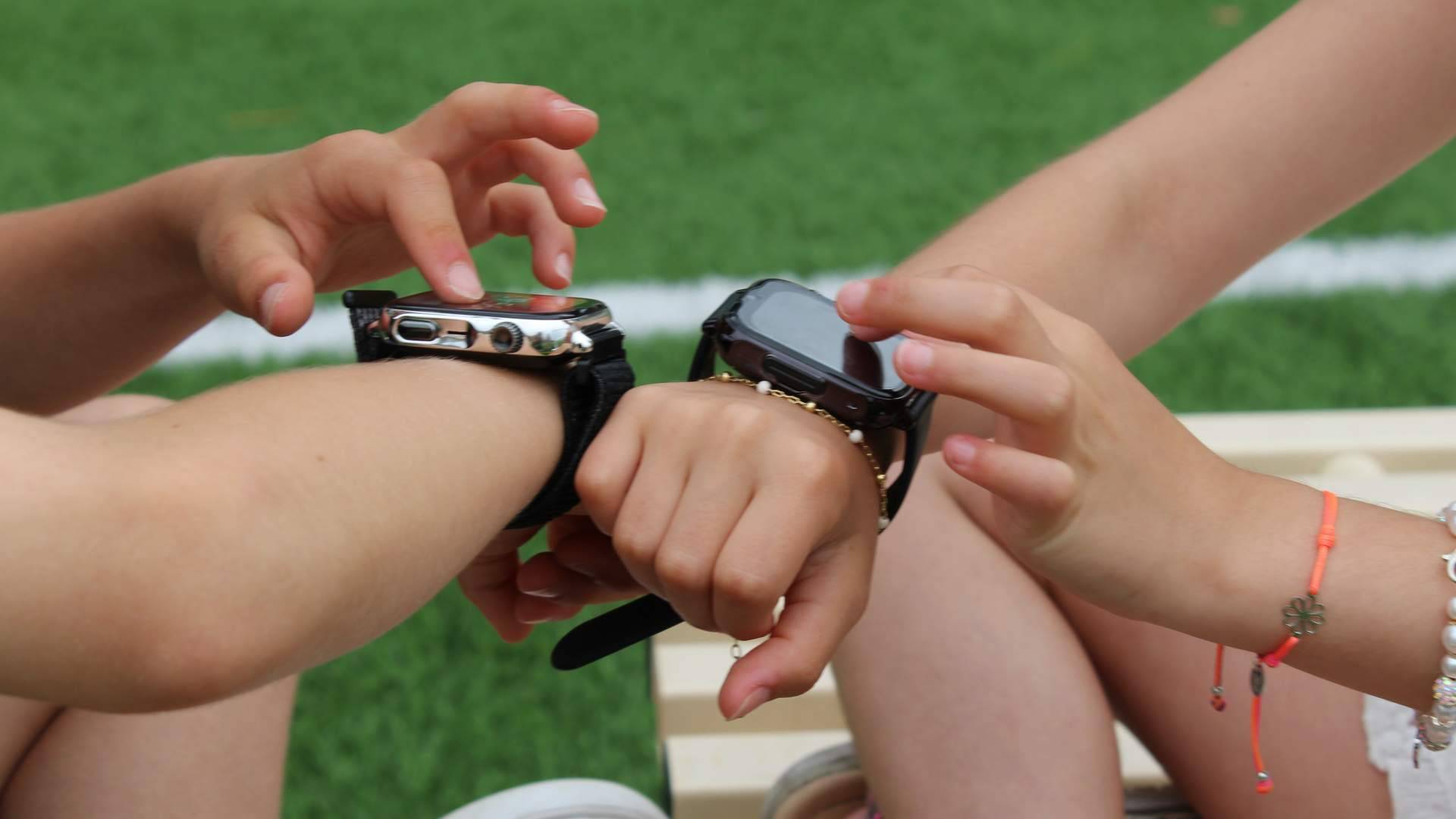 Los relojes GPS para niños se consolidan como uno de los regalos más demandados del verano