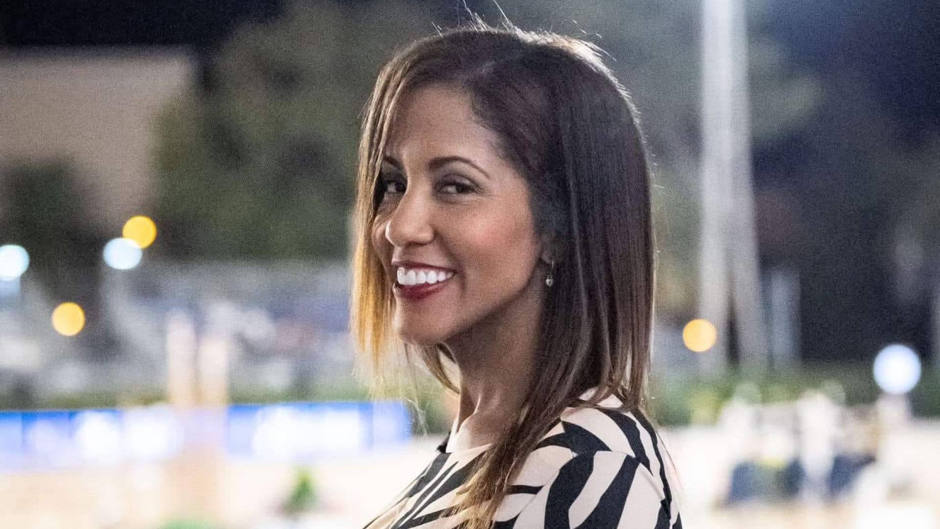 La presentadora Shelly Ramírez amplía su actividad en eventos, congresos y proyectos de comunicación estratégica