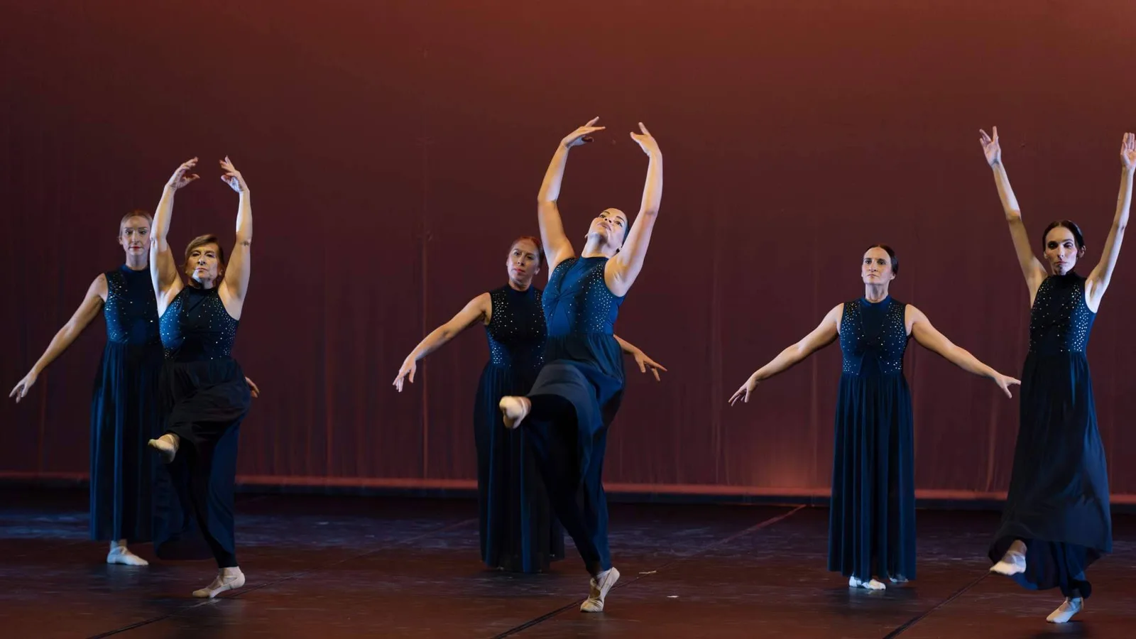 Larumbe Danza , cursos Intensivos de Danza Contemporánea y ballet